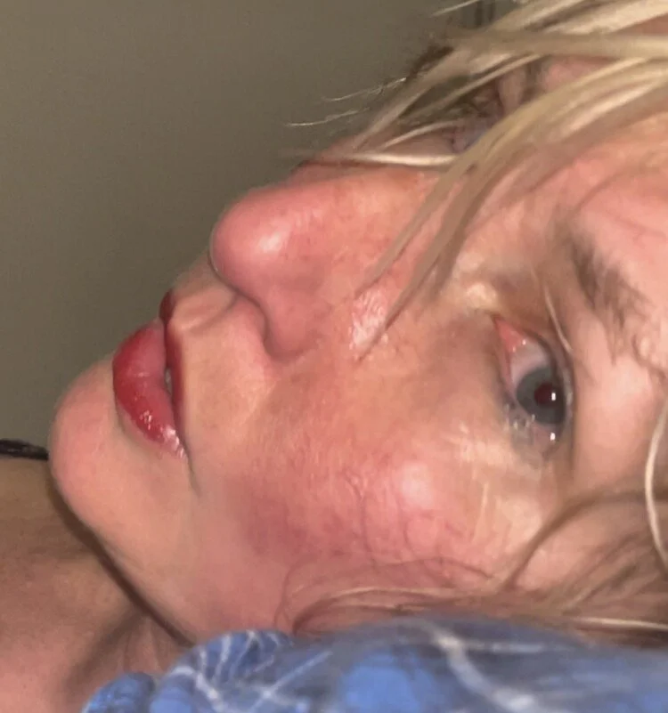 Whore Anna image 6