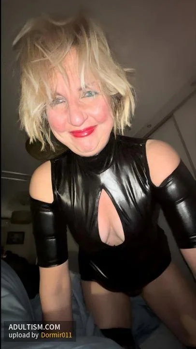 Whore Anna image 7