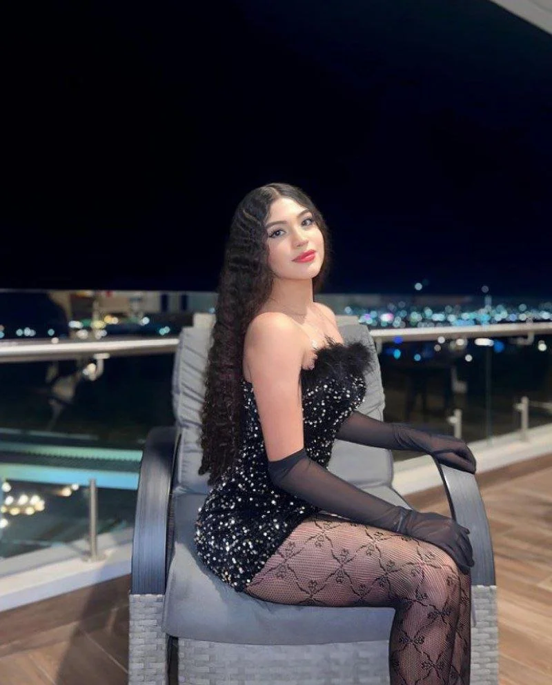 Karen osuna putita mexicana de 19 años image 2
