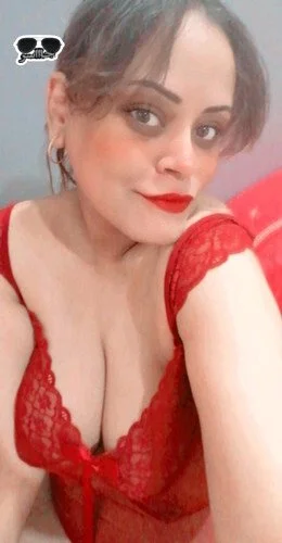 Hot Arabic milf image 11