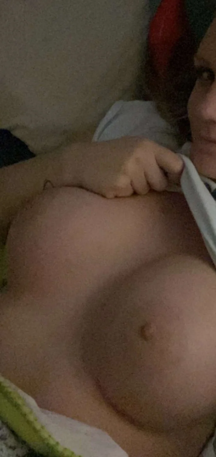 Amateur wives and girlfriends image 18