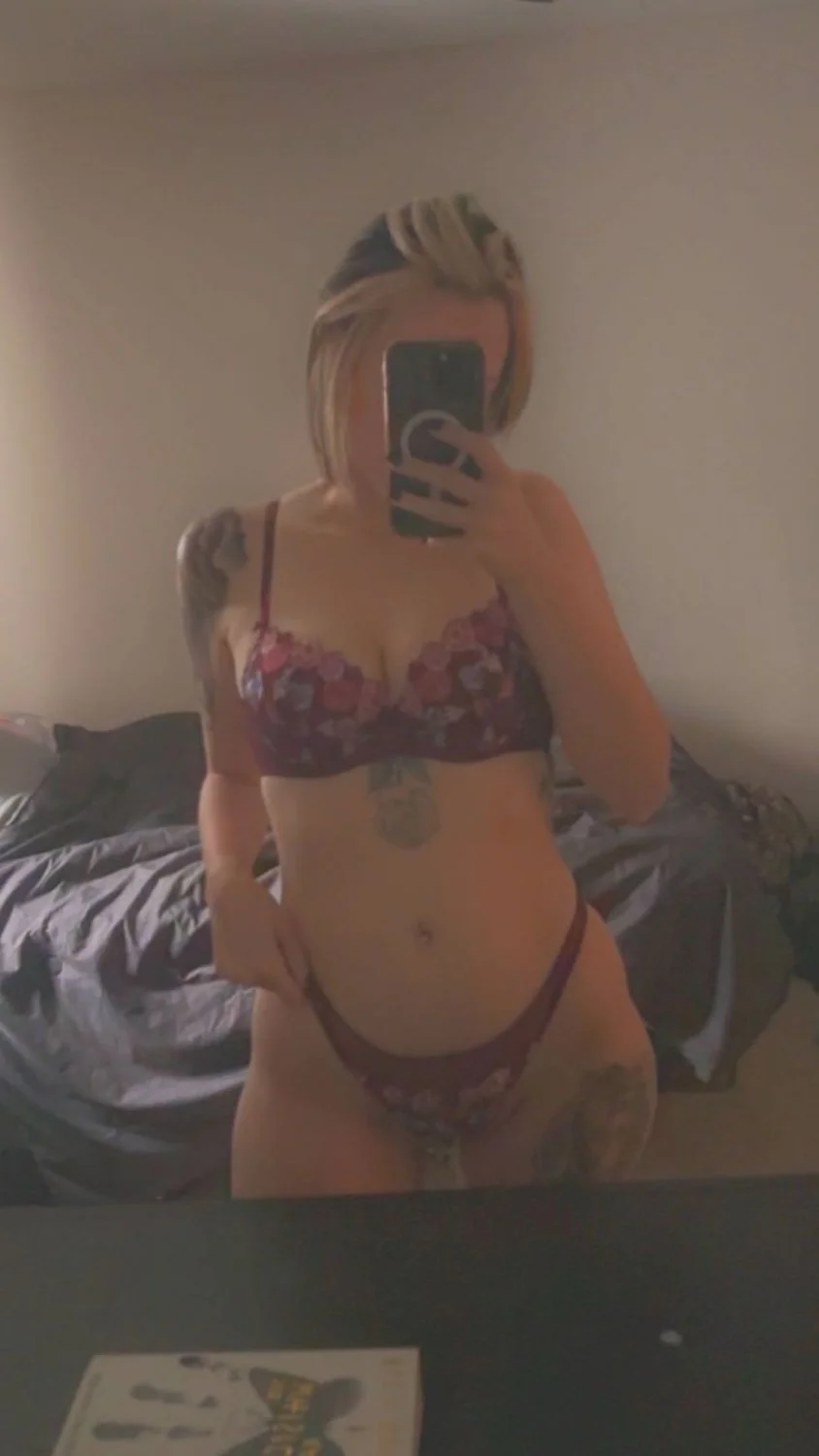 Tinder Slut image 15