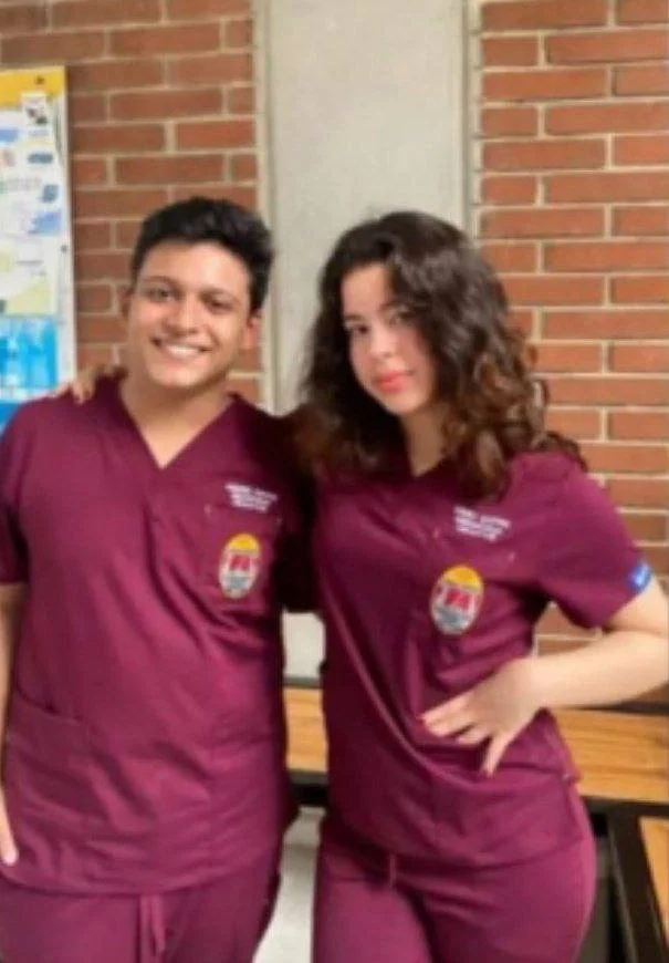 Ashly la perrita de Medicina image 4