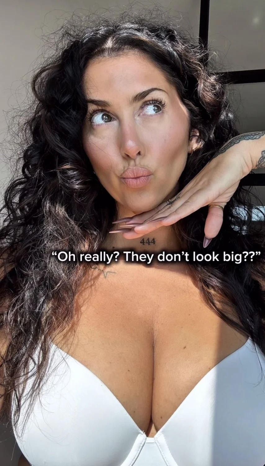 Dm me for all her shit image 9