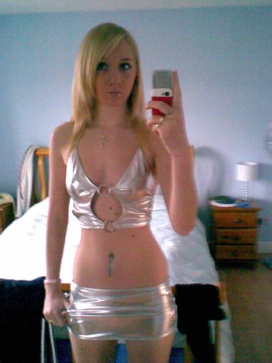 Girl the BF has been messaging image 3