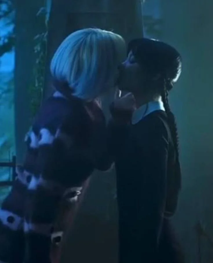 Wednesday Addams and Enid Sinclair kiss image 3