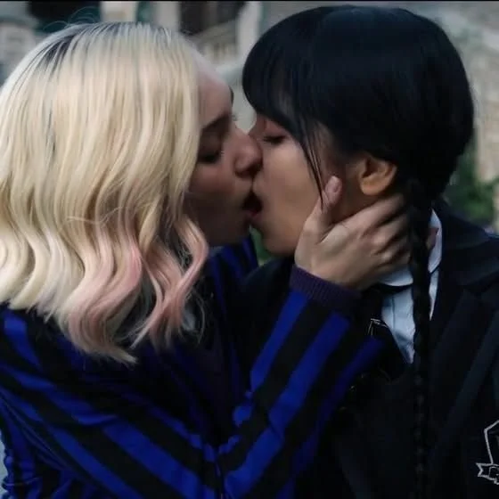 Wednesday Addams and Enid Sinclair kiss image 5
