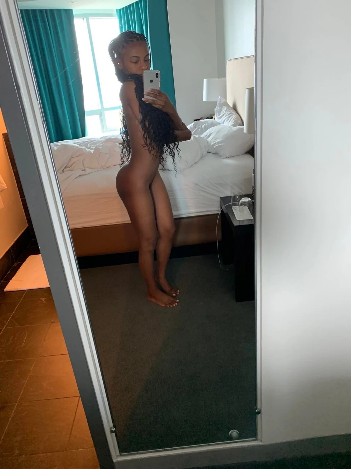 Brown baddie image 32