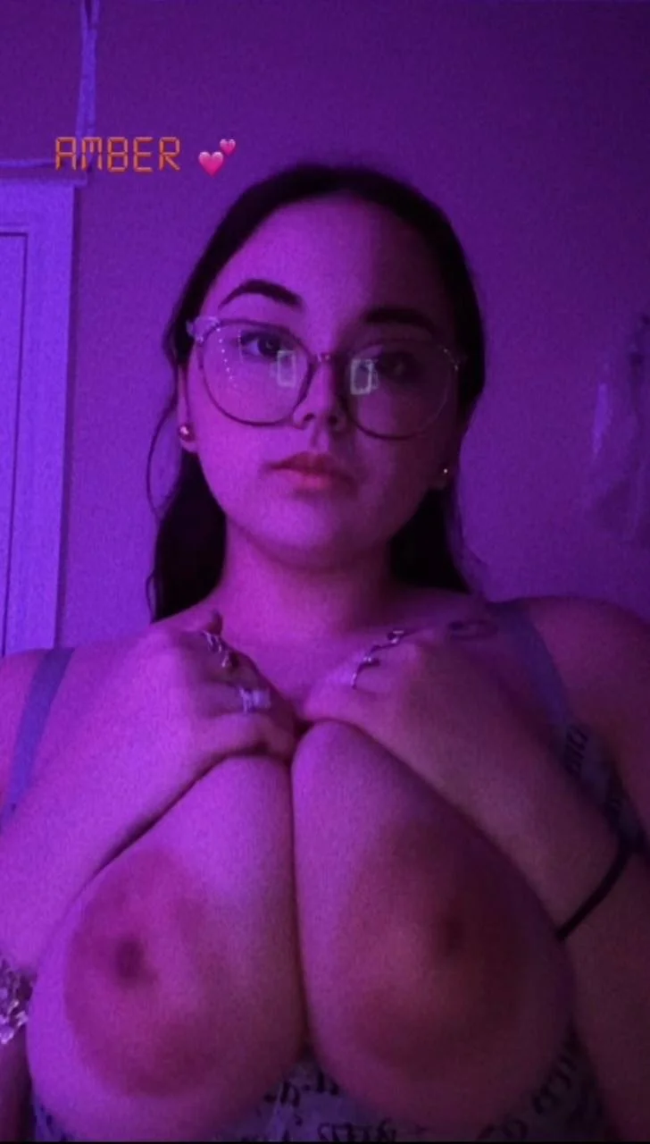 Huge Titty Latina image 6