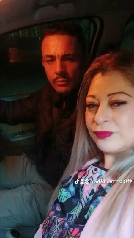 Coroa foi vazada dando a buceta pro marido corno que vazou a safada main image