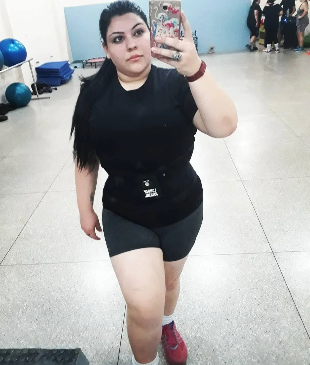 O corno está doido para ver os machos falando da mulher dele [COMENTEM] main image