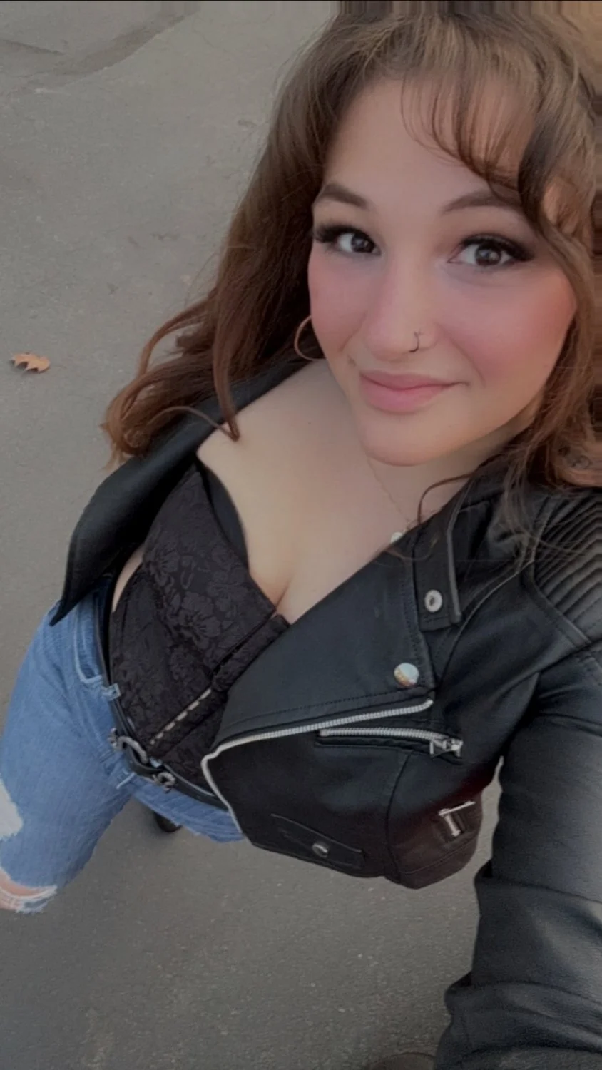 Cuck loves sharing Michigan slut image 24