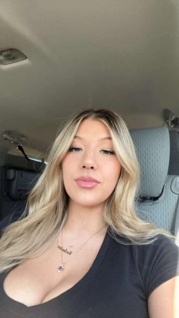 Amateur ex gf Amberlee image 4