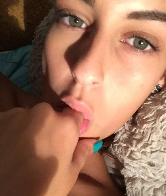 Sweet tits and body on this model - Ⅎǝɹ פnɐpɐɹɹɐɯɐ image 28