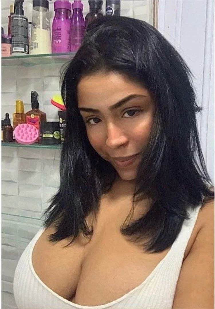Novinha da favela exibida image 7