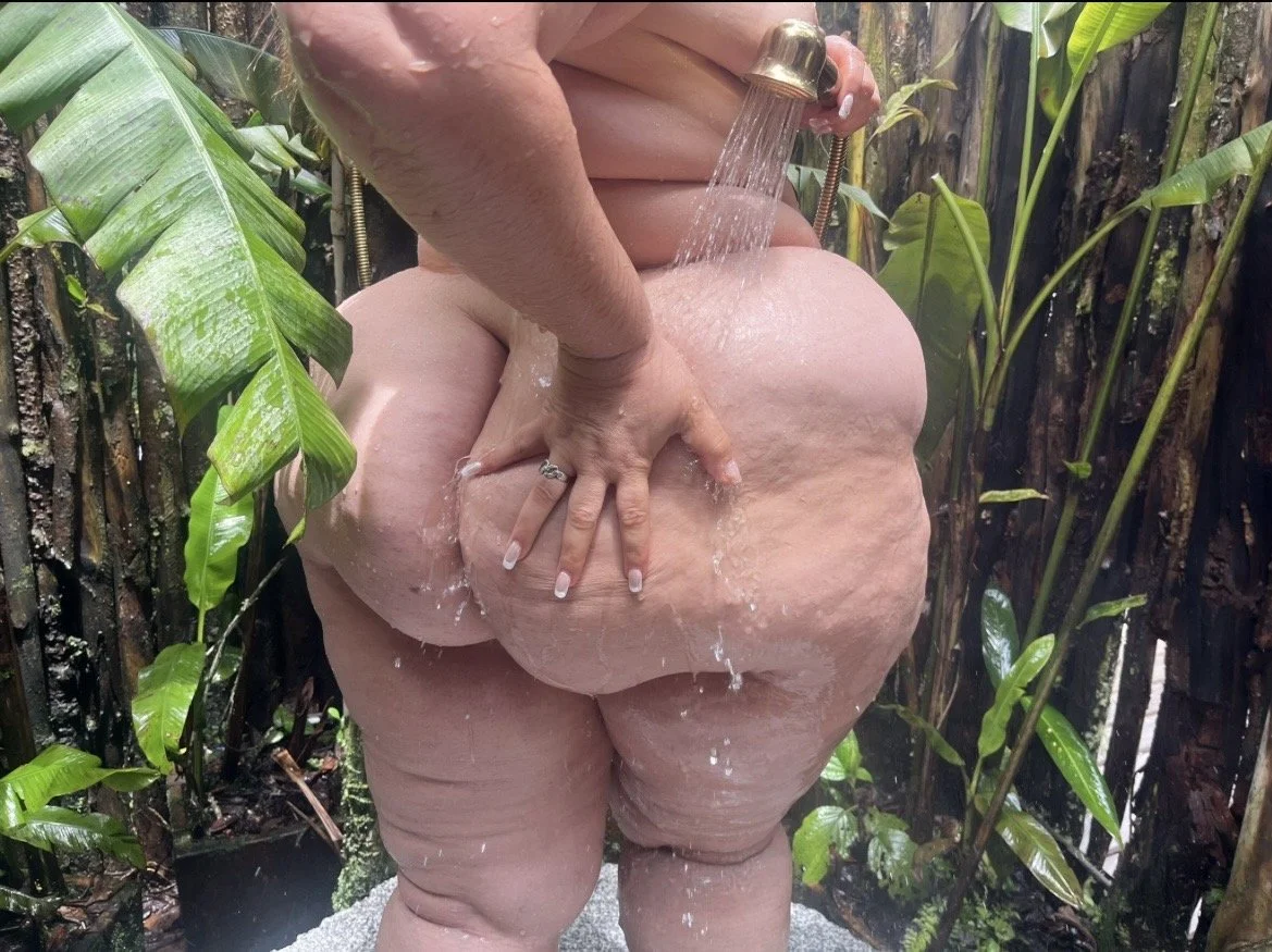 Thick mature Latina image 2