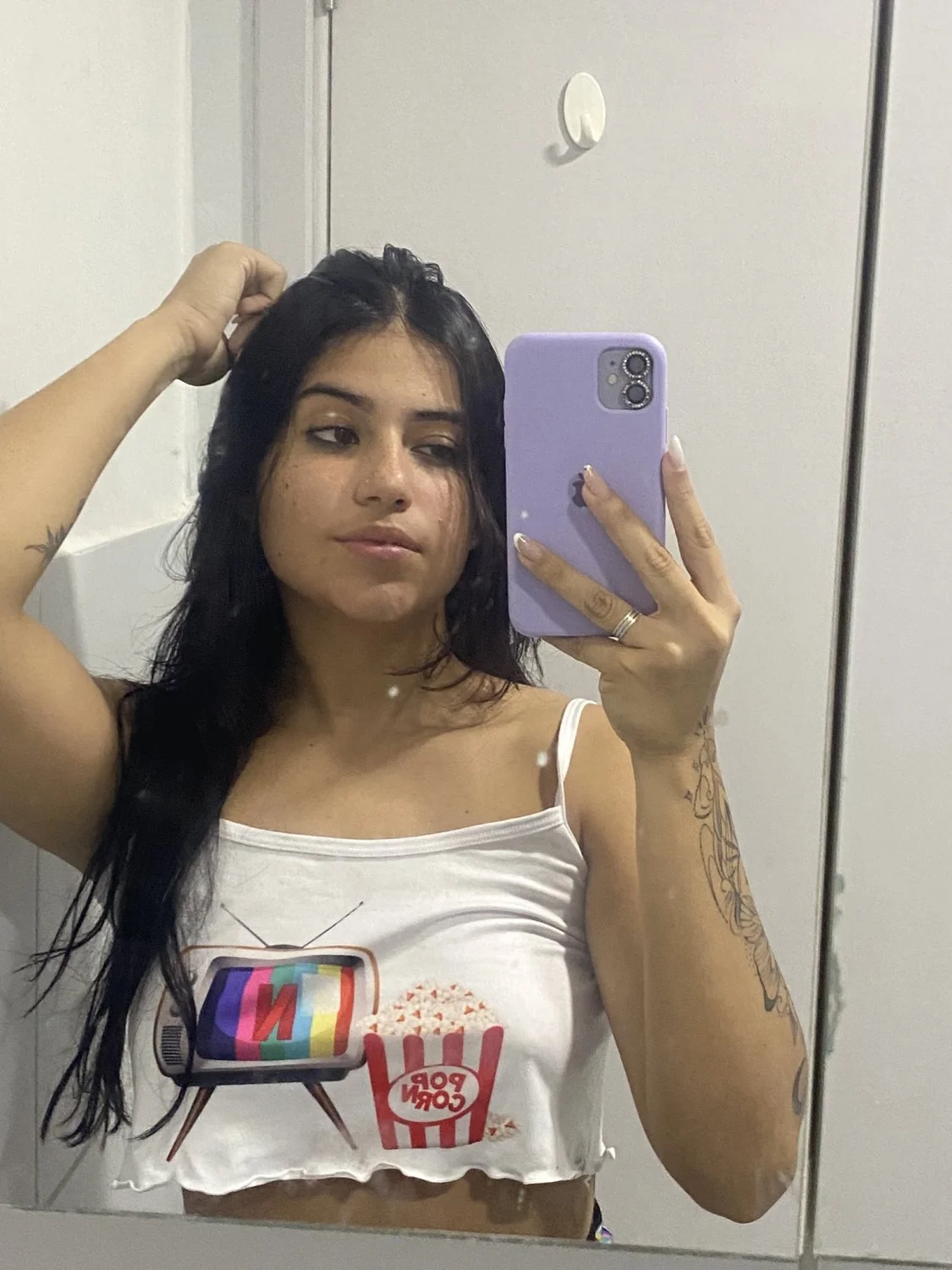 Leticia Morena muito gostosa image 3