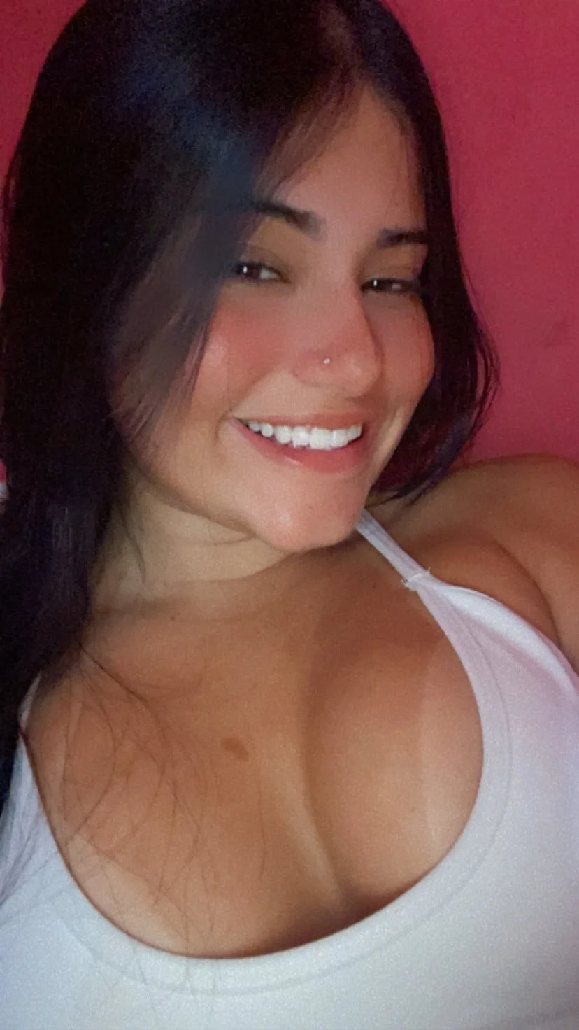 Leticia Morena muito gostosa image 7