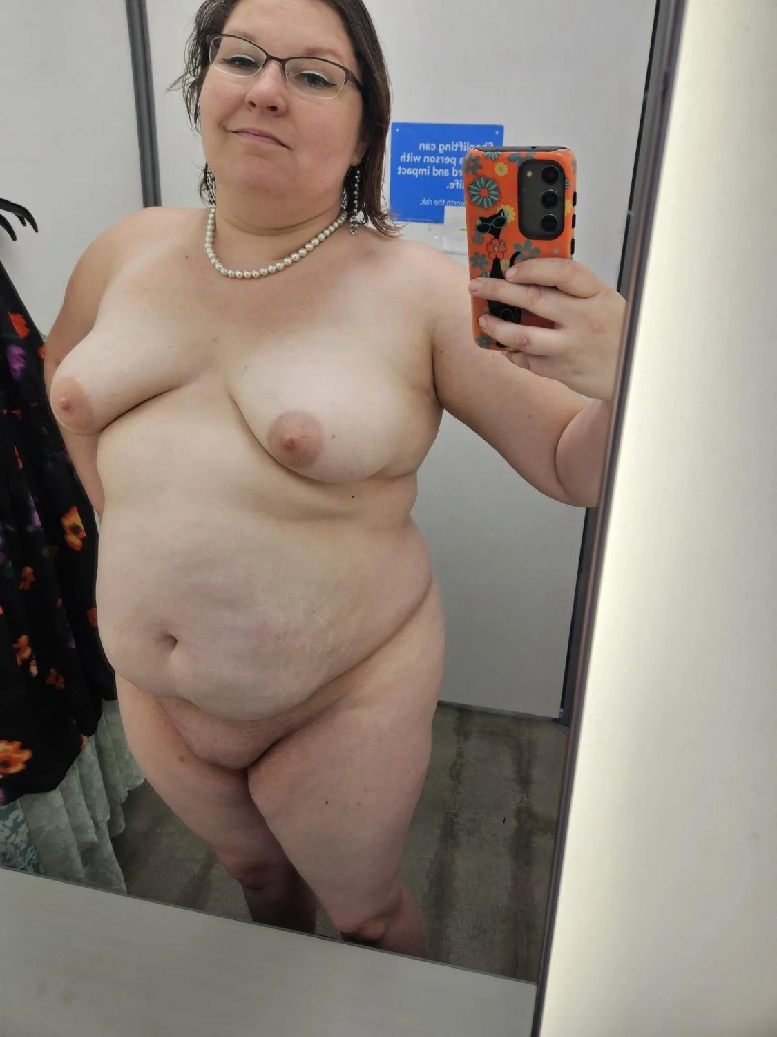 Bbw mom of two image 2