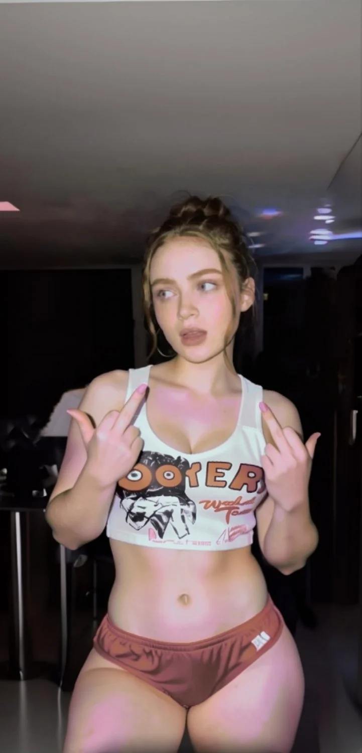 Sadie redhead whore slotted out with ai image 3