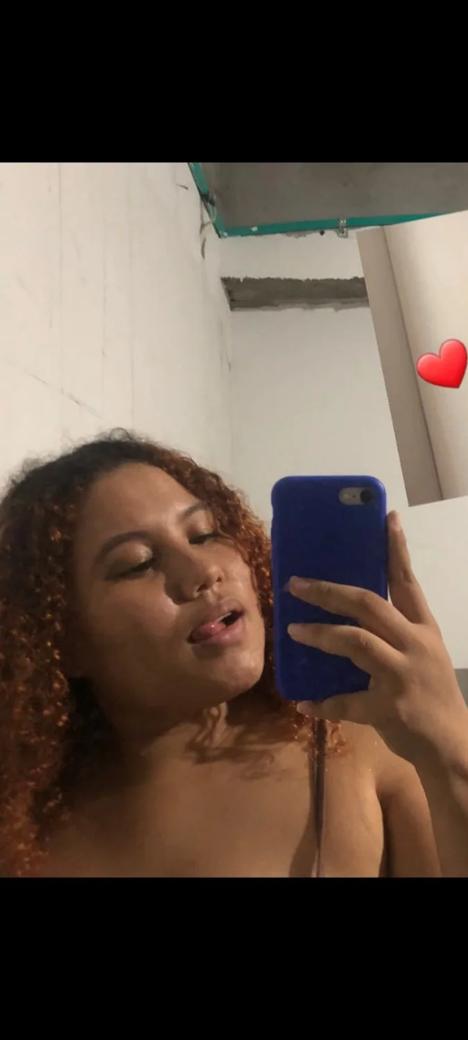 Gordita exhibida image 7