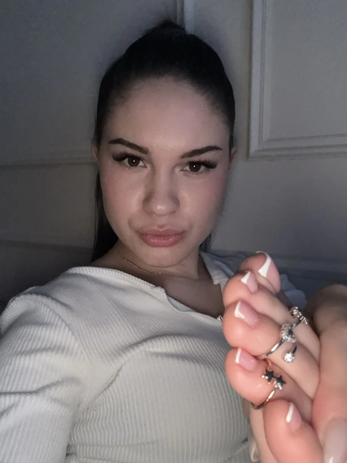 Perfect Toes Latina Nora image 6