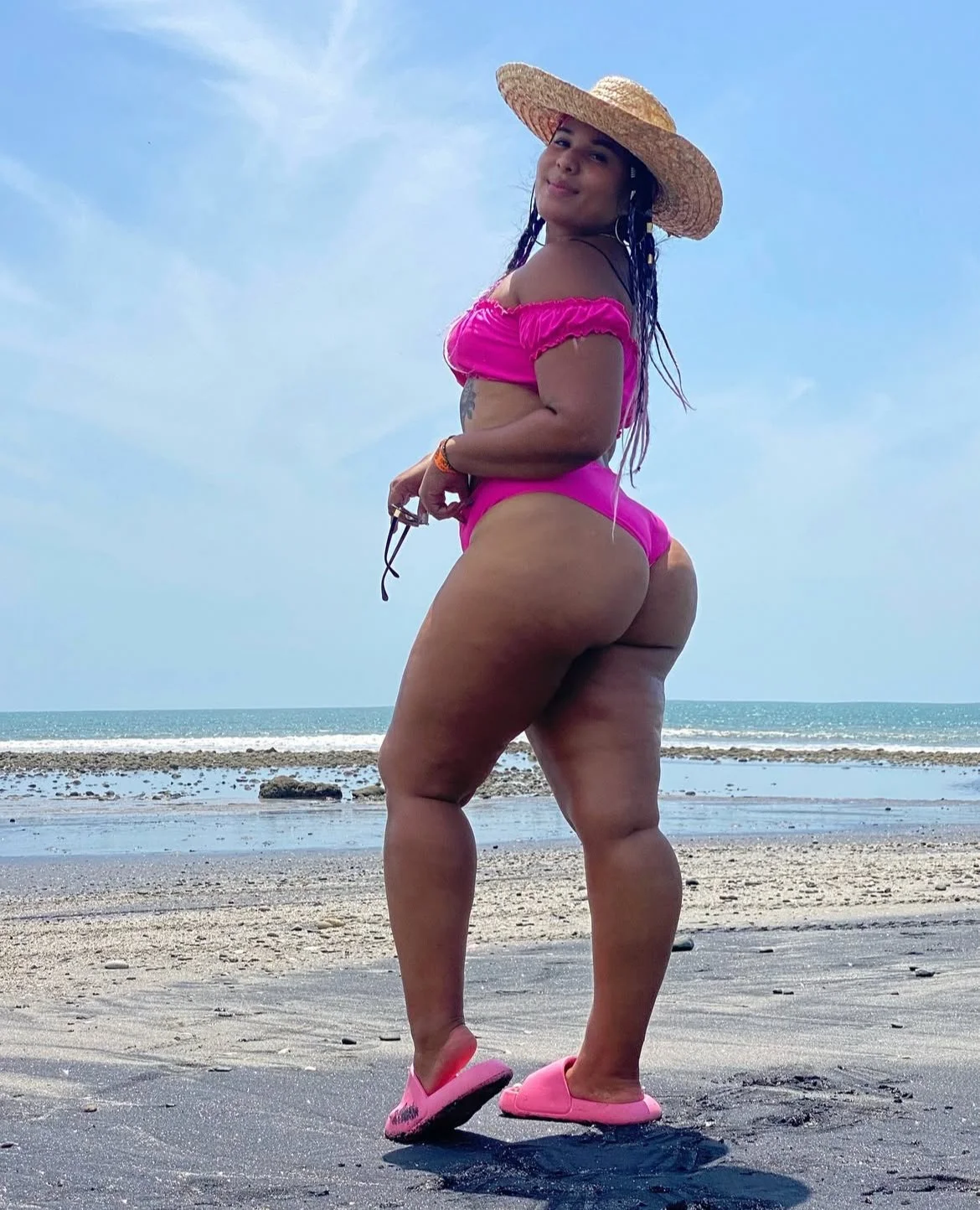 Amateur Mix latinas, ebony, snow bunnies etc. image 32