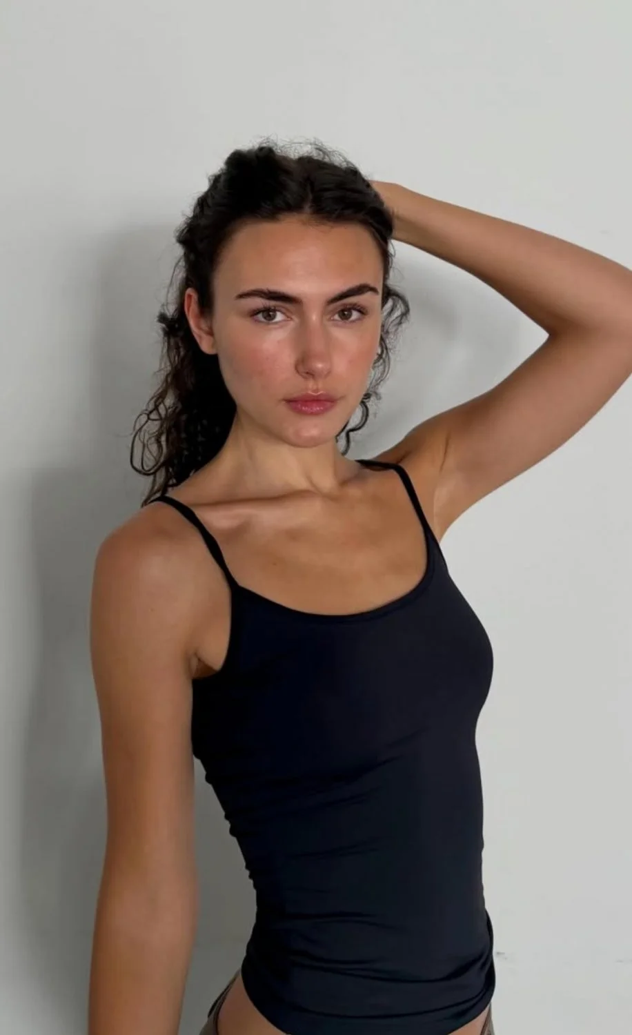 18 years old girl casting image 3