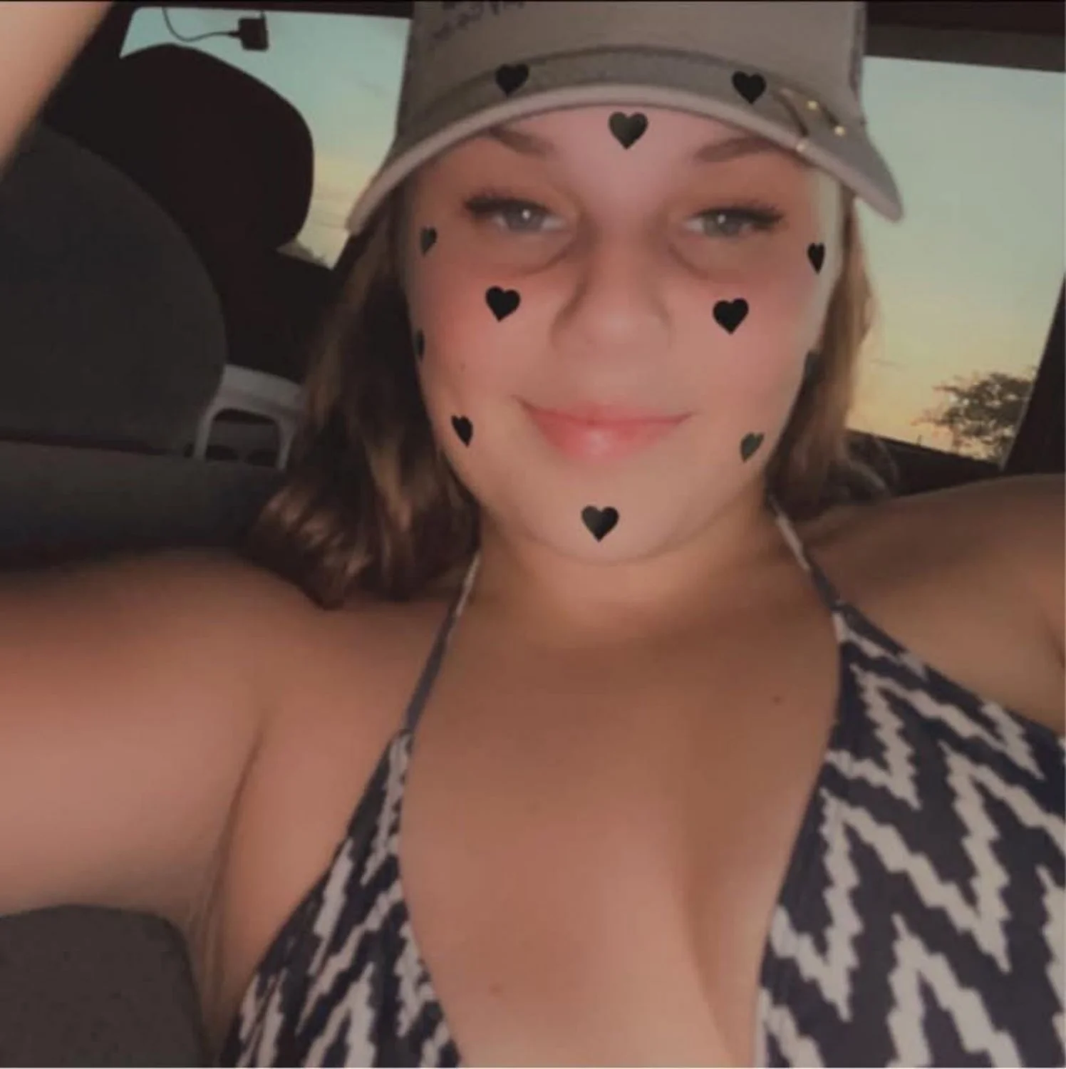 Fat ass single mom Trinity part 2 image 6