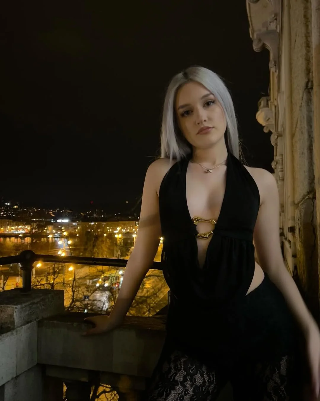 Petite Romanian blonde slut Alexia image 5