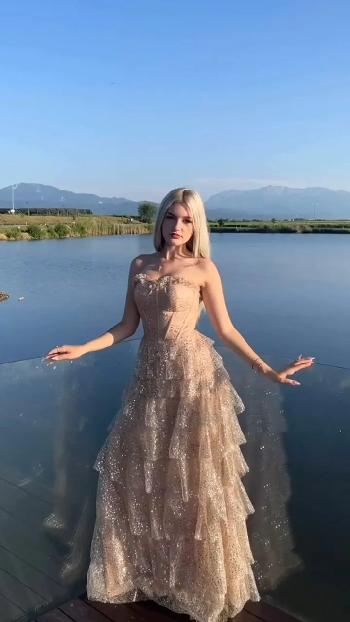 Petite Romanian blonde slut Alexia image 6