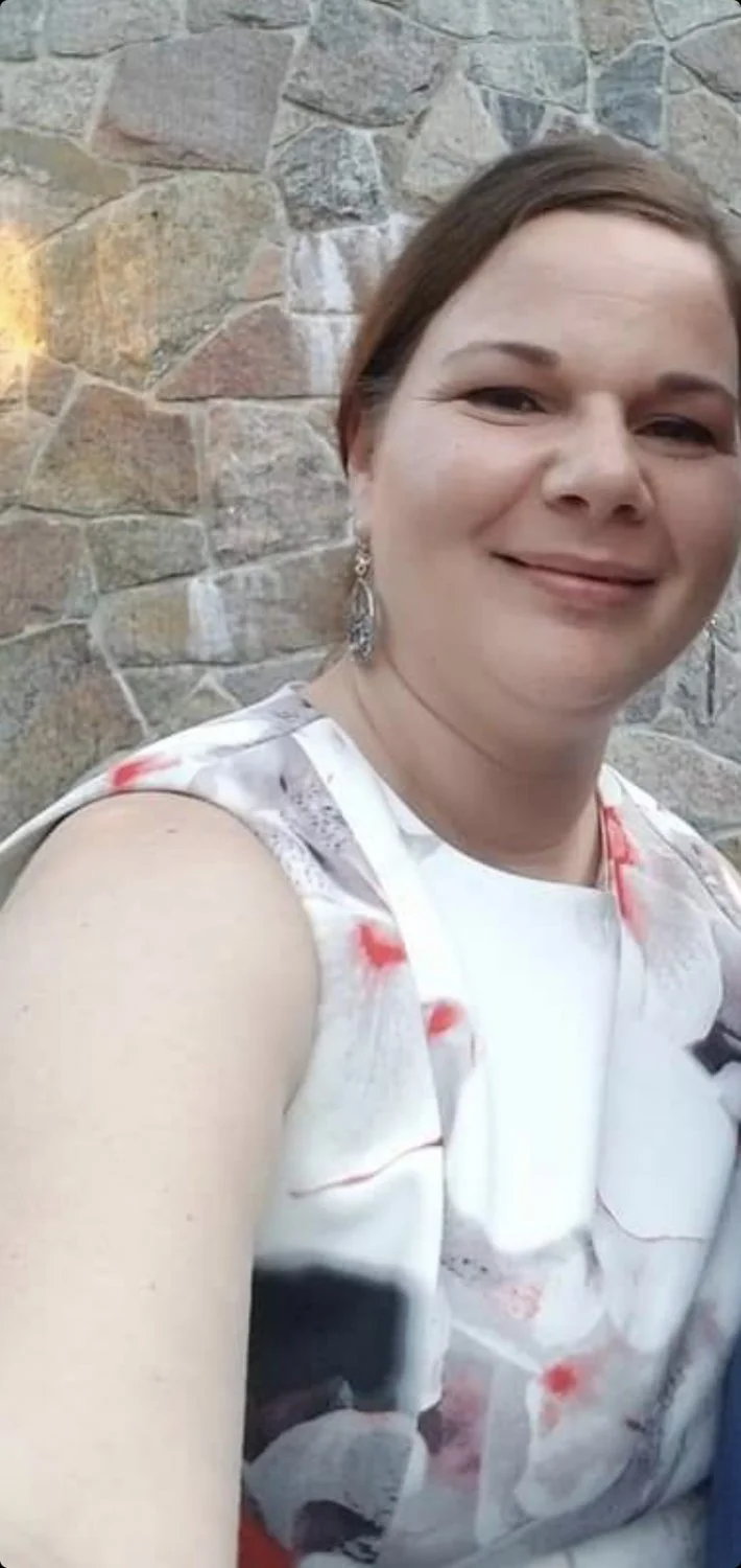 Post her irl initials if you know her, Click the ❤️ if you secretly know her. Hollyholy744 on k1k image 2