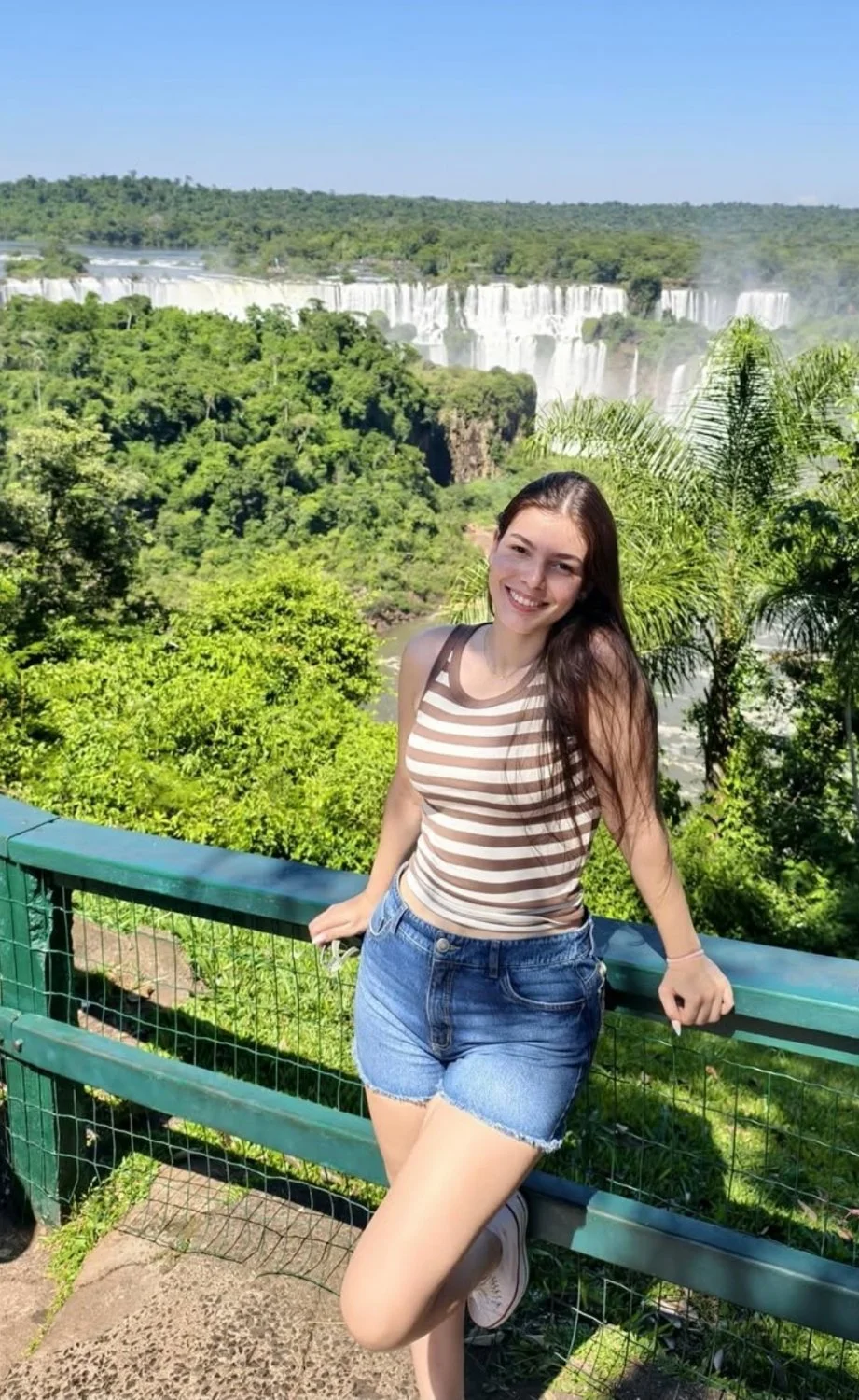 Jazmin linda putita paraguaya pide leche image 30