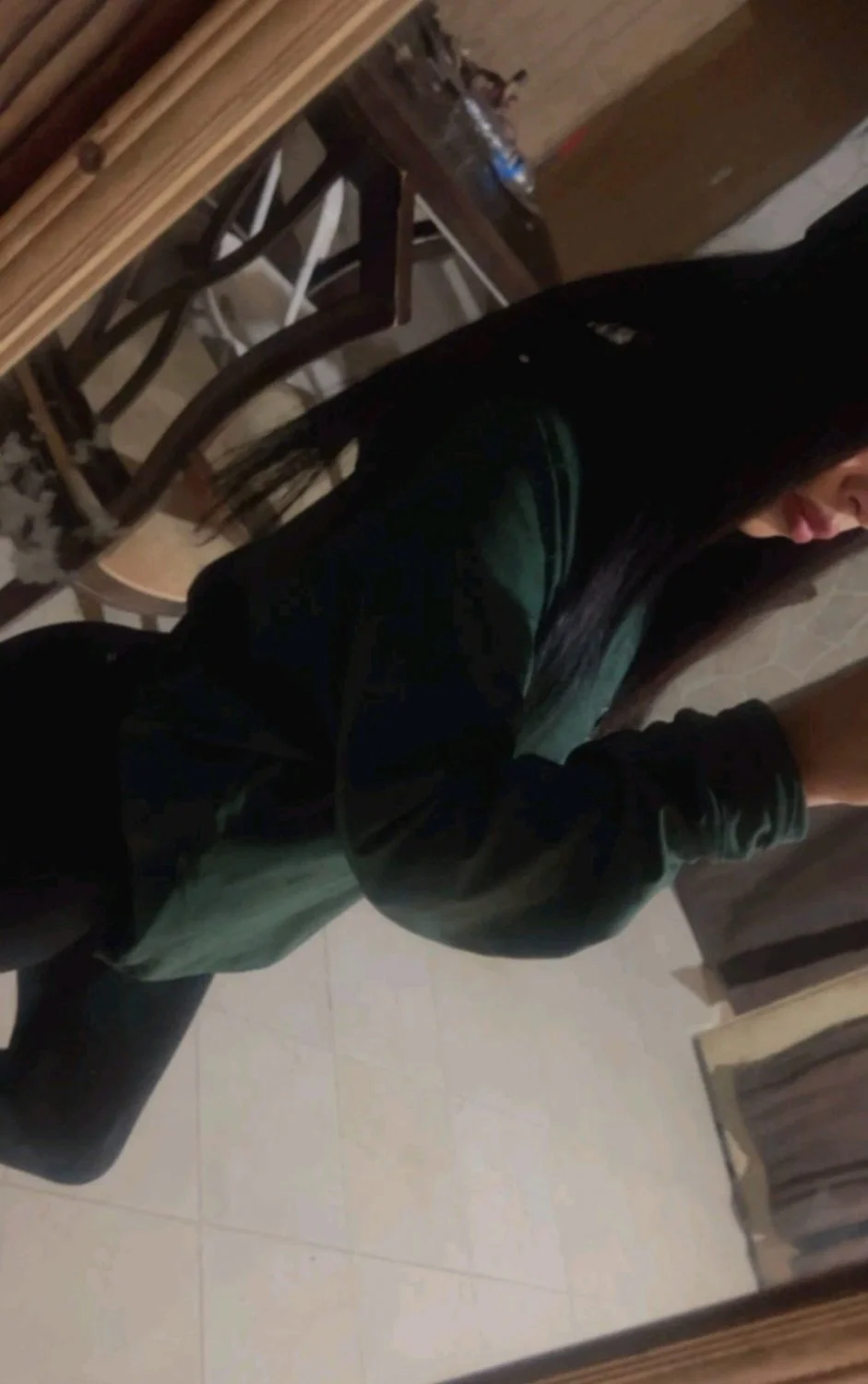 ella sabe que es una zorrita image 2
