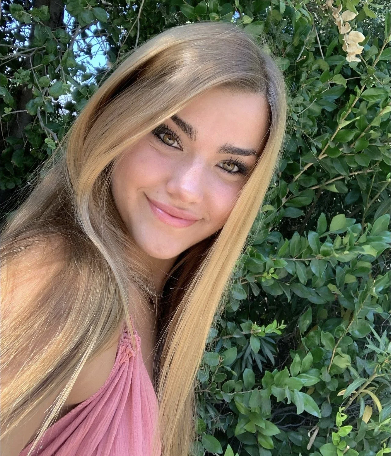 Gorgeous American teen Charlotte image 36