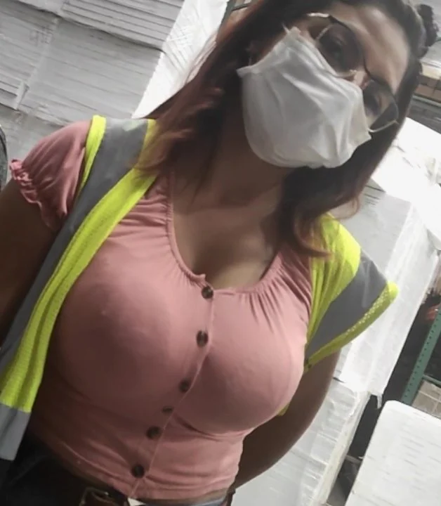 Brittany tetona hermosa image 2
