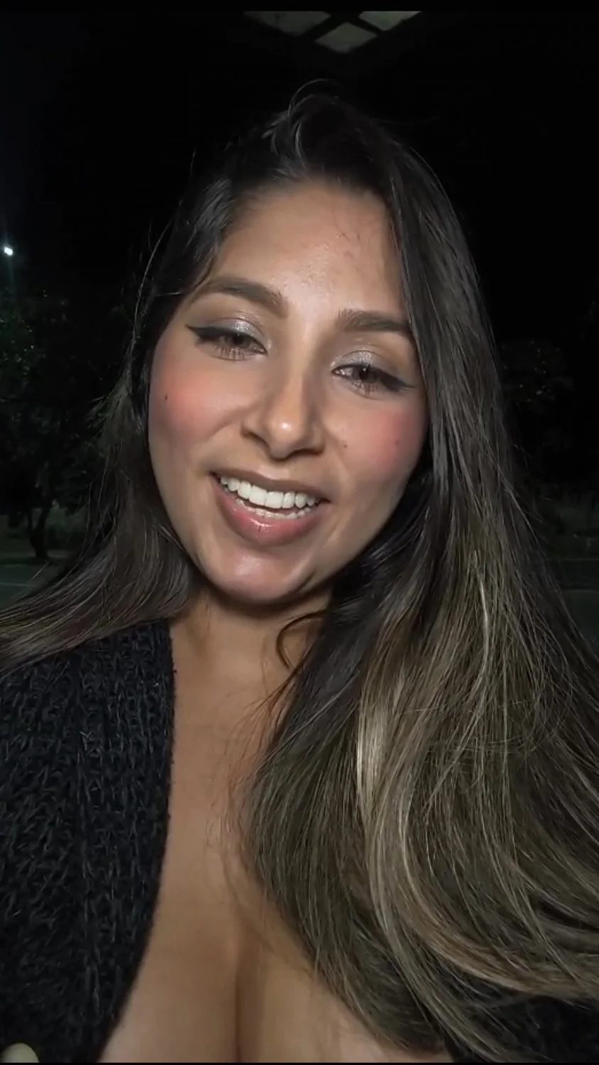 Big titis outside image 7