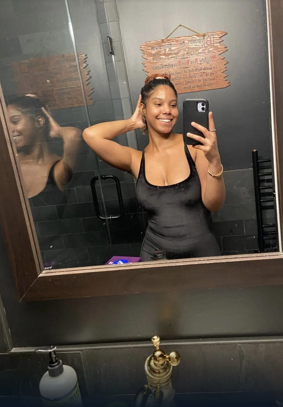Stacked black girl sent me her tits main image