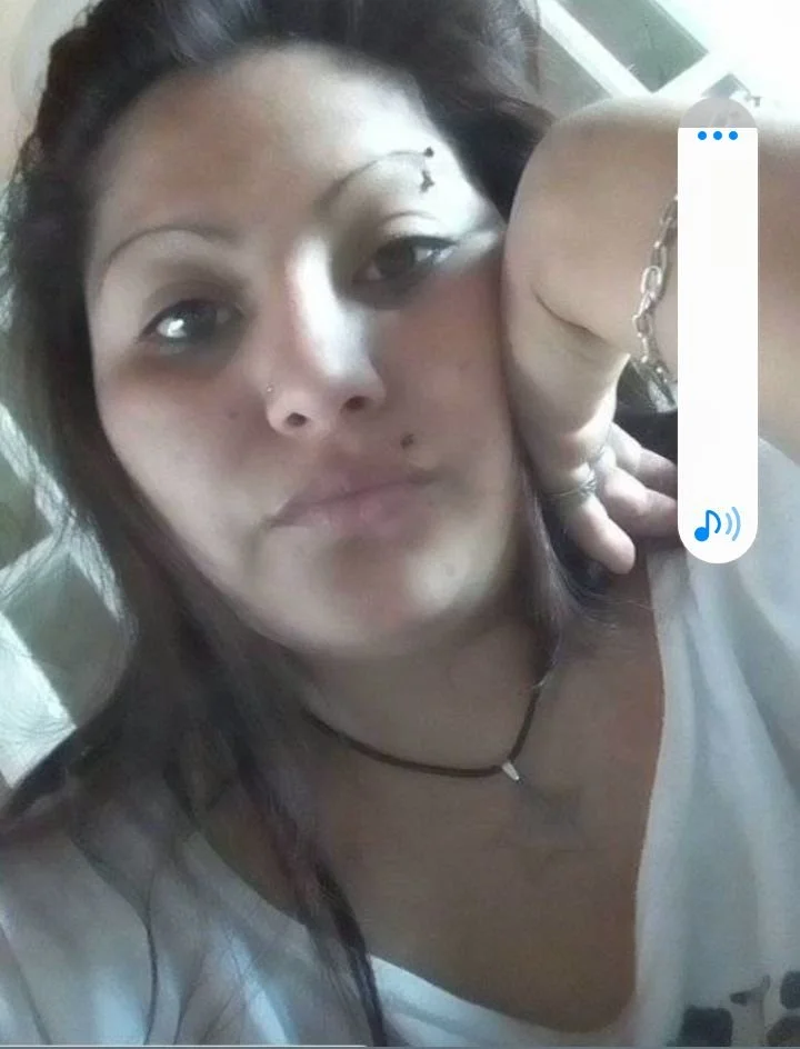 Karolina image 11