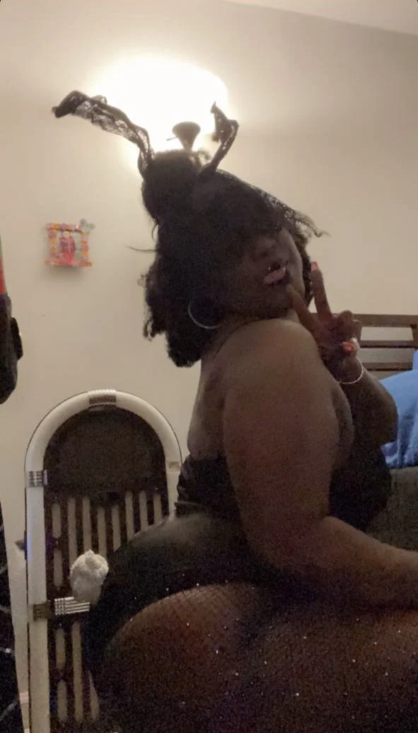 Pretty Thick Ebony Milf image 14