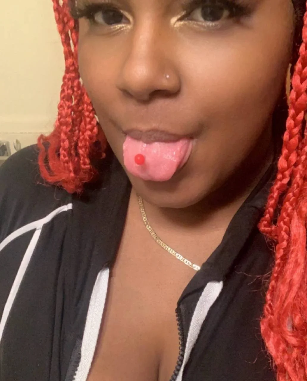 Pretty Thick Ebony Milf image 9
