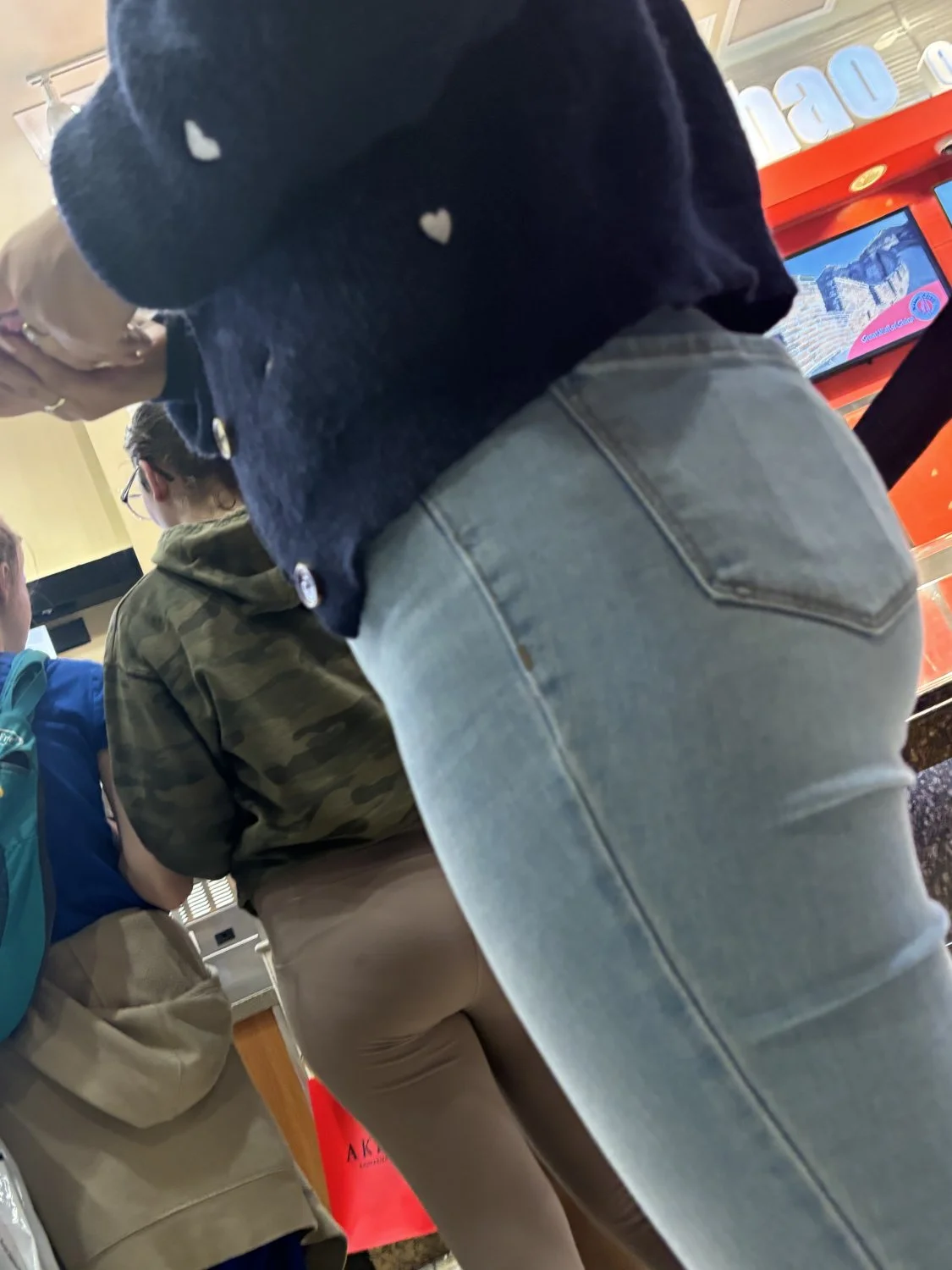 Cuffed butt in jeans image 3
