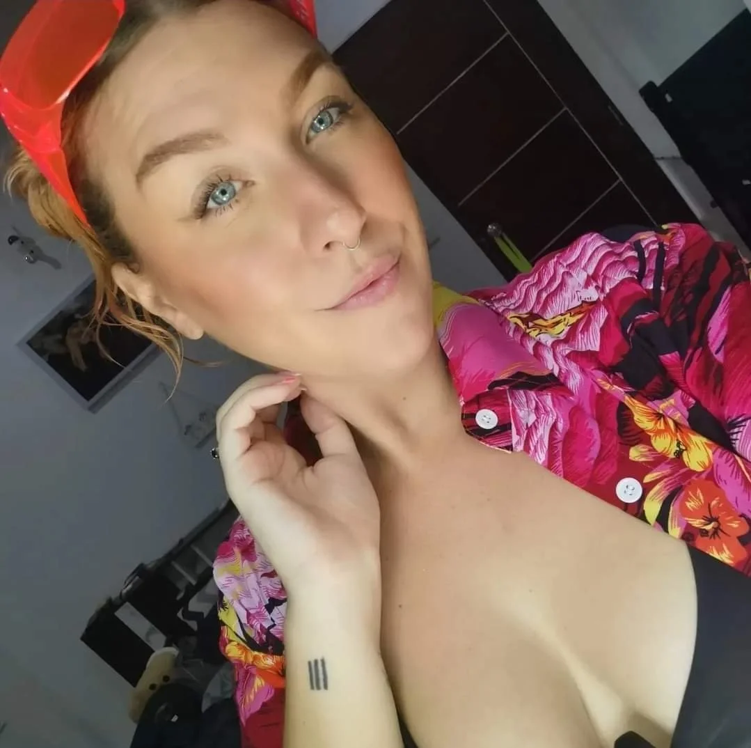 Lauren image 11