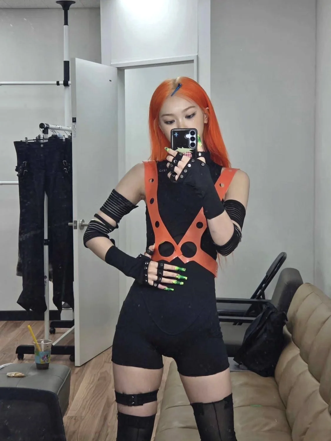 LE SSERAFIM Chaewon Xray Filter main image